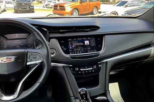 2023 Cadillac XT6 Luxury FWD