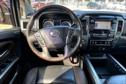 2017 Nissan Titan Platinum Reserve