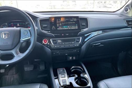 2020 Honda Pilot Touring 8-Passenger