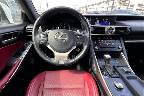 2018 Lexus IS 300 Base