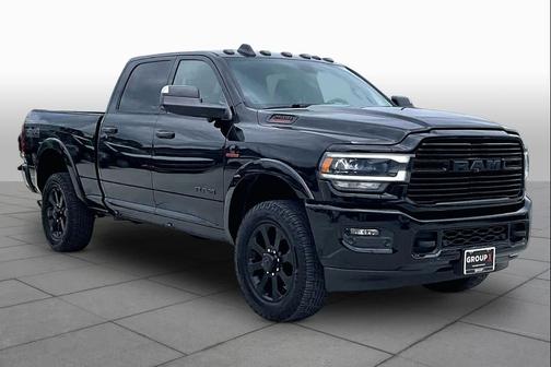 Diamond Black Crystal Pearlcoat 2019 RAM 2500 Laramie Crew Cab 4x4 6'4' Box