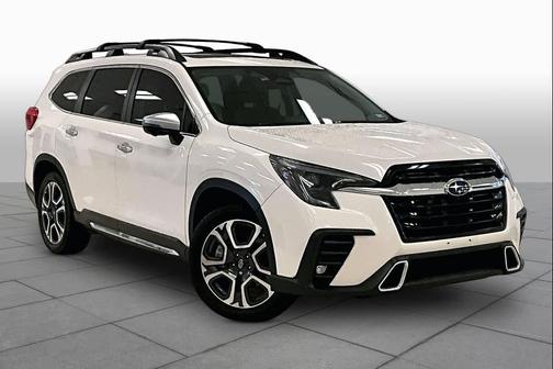 Crystal White Pearl 2023 Subaru Ascent Touring 7-Passenger