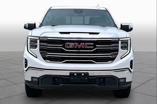 White Frost Tricoat 2022 GMC Sierra 1500 SLT