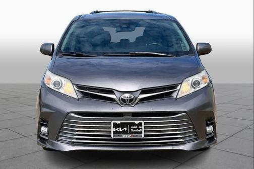 2018 Toyota Sienna XLE Premium
