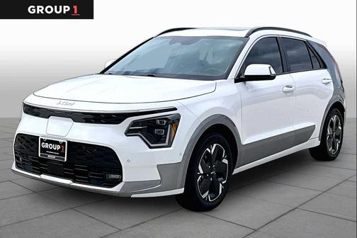 Snow White Pearl 2023 Kia Niro EV Wave