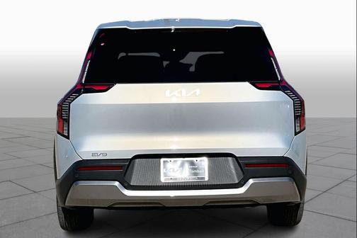 2026 Kia EV9 Light Long Range