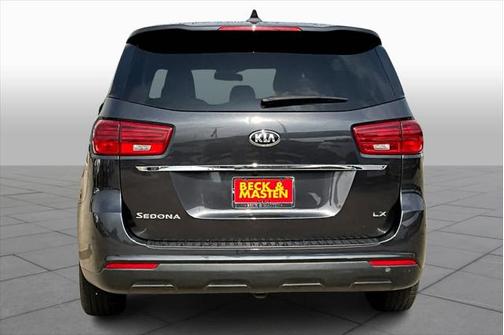 2021 Kia Sedona LX