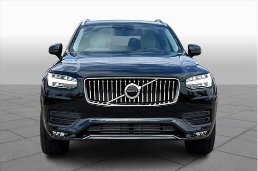 2022 Volvo XC90 T5 Momentum