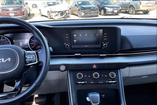 2023 Kia Carnival LX