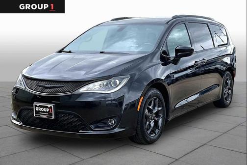 2020 Chrysler Pacifica Touring-L Plus
