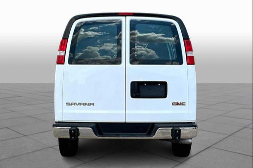 2023 GMC Savana 2500 Work Van