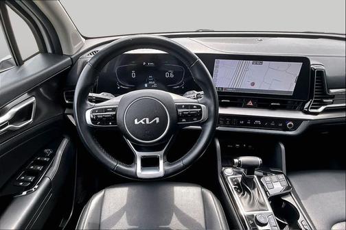 Glacial White Pearl 2024 Kia Sportage EX