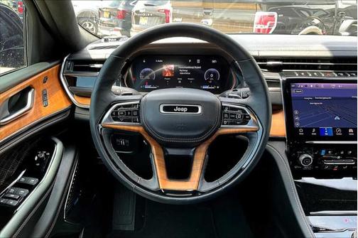 2023 Jeep Grand Cherokee L Summit Reserve