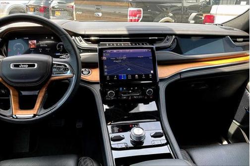 2023 Jeep Grand Cherokee L Summit Reserve