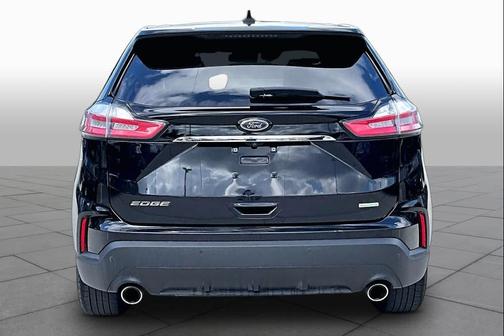 Agate Black 2020 Ford Edge SE