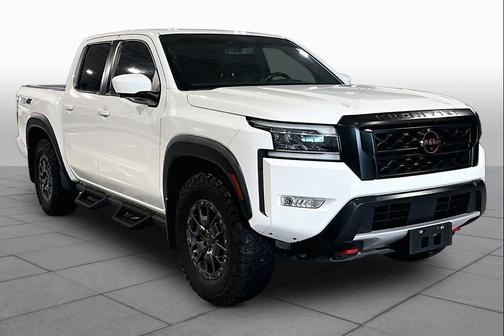 Glacier White 2024 Nissan Frontier PRO-4X