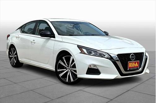 2022 Nissan Altima SR VC-Turbo FWD