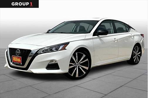 2022 Nissan Altima SR VC-Turbo FWD
