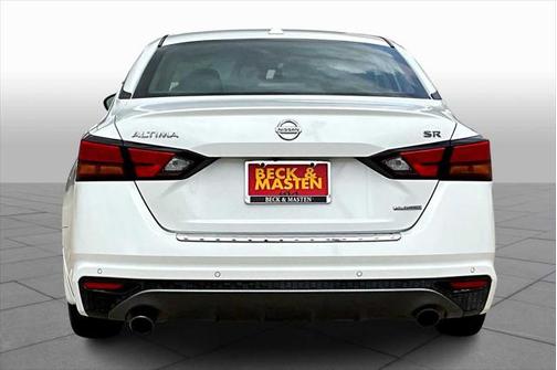 2022 Nissan Altima SR VC-Turbo FWD