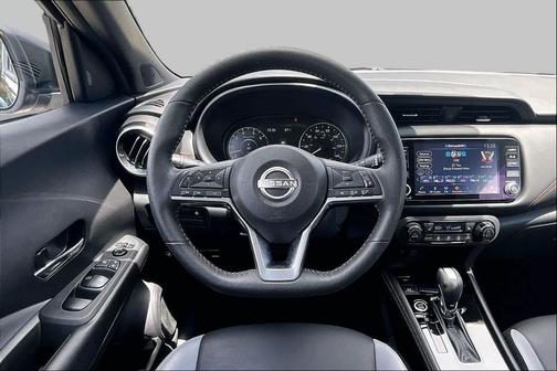 Super Black 2024 Nissan Kicks SR
