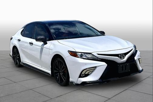 Wind Chill Pearl 2020 Toyota Camry XSE