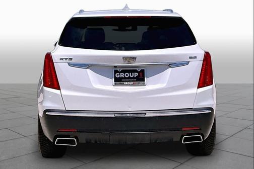 Crystal White Tricoat 2017 Cadillac XT5 Premium Luxury