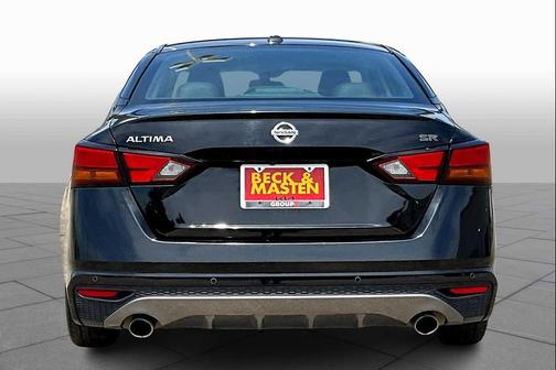 2021 Nissan Altima SR FWD