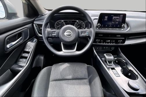 Brilliant Silver Metallic 2024 Nissan Rogue SV