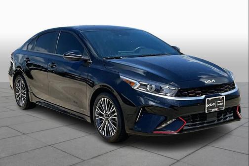 Aurora Black 2024 Kia Forte GT-Line