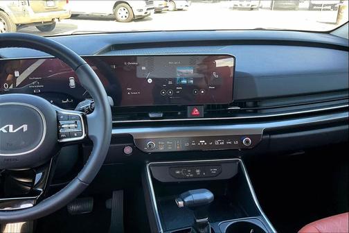 2025 Kia Carnival SX