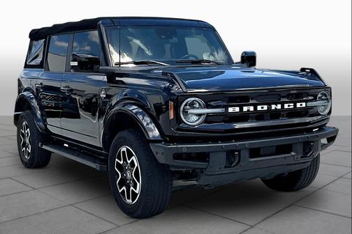 Shadow Black 2022 Ford Bronco Outer Banks