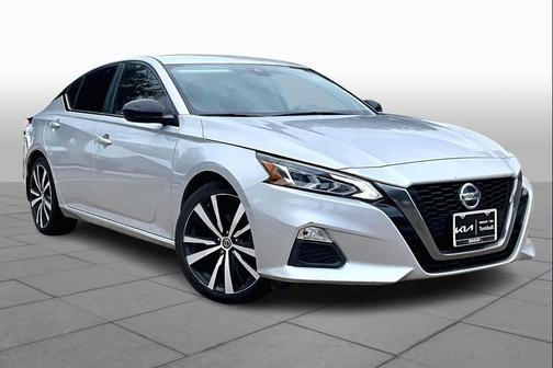2020 Nissan Altima SR FWD