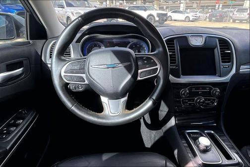 2019 Chrysler 300 Touring
