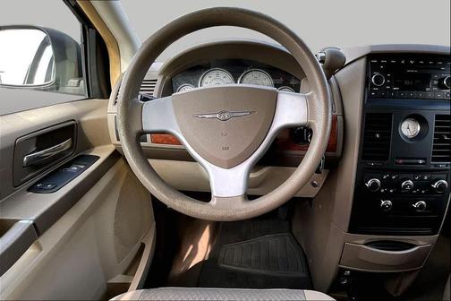 Brilliant Black Crystal Prl 2008 Chrysler Town & Country LX