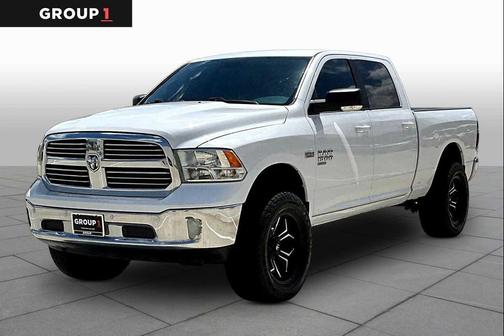 Bright White Clearcoat 2019 RAM 1500 Big Horn
