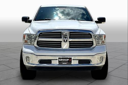 Bright White Clearcoat 2019 RAM 1500 Big Horn