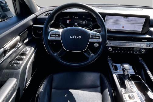 Ebony Black 2025 Kia Telluride S