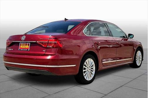 2016 Volkswagen Passat 1.8T SE