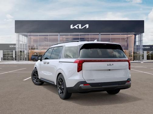 SWP/SNOW WHITE 2027 Kia Carnival SX