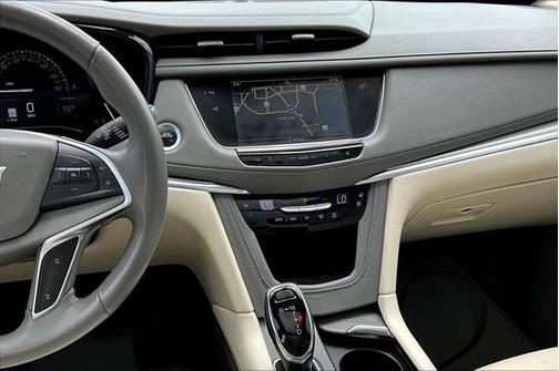 2018 Cadillac XT5 Premium Luxury
