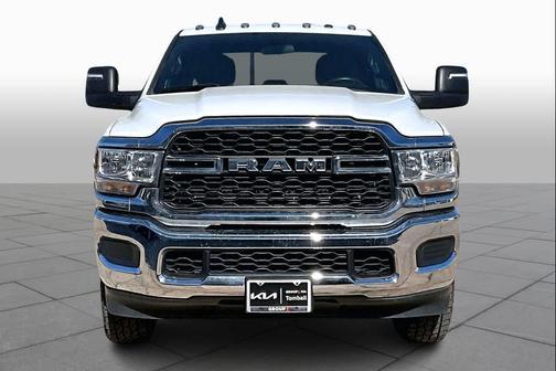 2023 RAM 2500 Tradesman Crew Cab 4x4 8' Box
