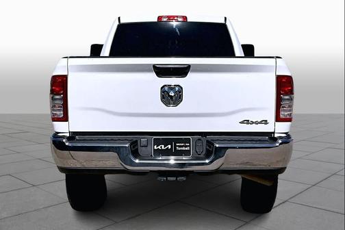 2023 RAM 2500 Tradesman Crew Cab 4x4 8' Box