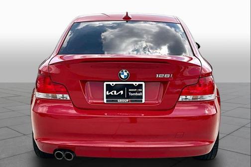 RED 2009 BMW 128 128i