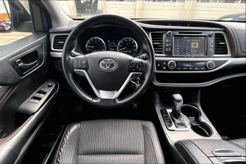 2017 Toyota Highlander LE Plus