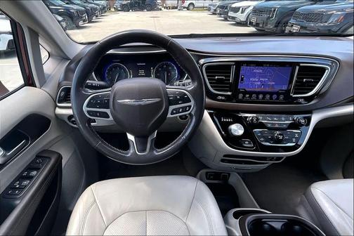 Velvet Red Pearlcoat 2017 Chrysler Pacifica Touring-L