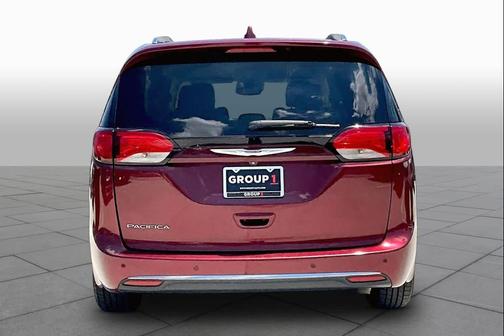 Velvet Red Pearlcoat 2017 Chrysler Pacifica Touring-L