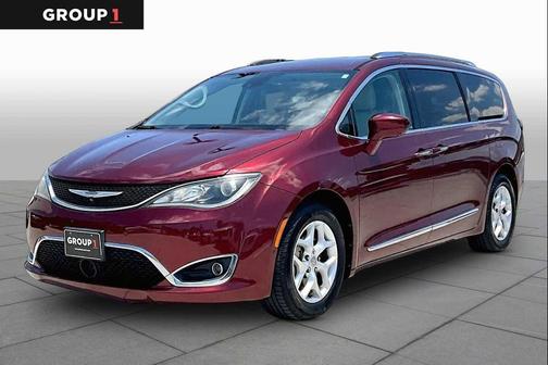 Velvet Red Pearlcoat 2017 Chrysler Pacifica Touring-L