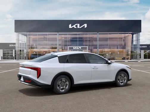 Snow White Pearl 2026 Kia K4 LX