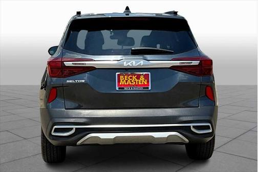 2022 Kia Seltos EX