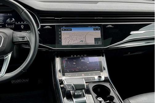 2022 Audi Q7 45 Premium
